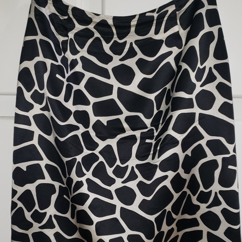 Inc black and white skirt #042